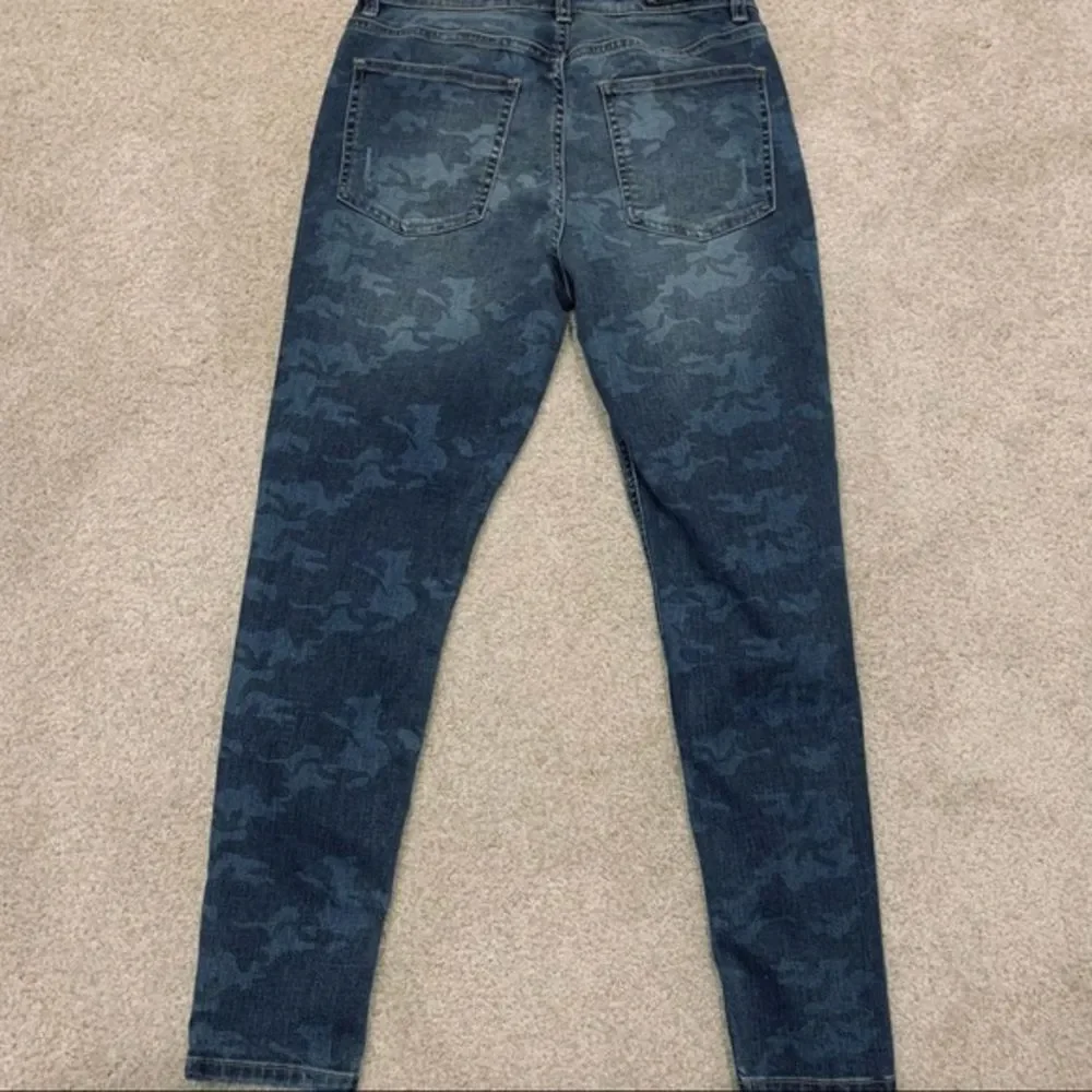 Unionbay High Rise Blue Camo Skinny Jeans 9 - Picture 9 of 16